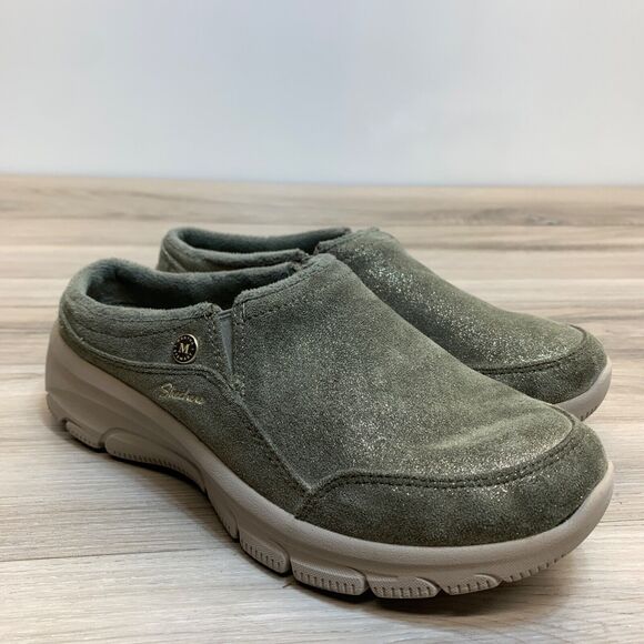 Martha Stewart x Skechers Relaxed Fit Vegan Clogs Easy Going Olive Size 7 Shoes - Picture 1 of 11